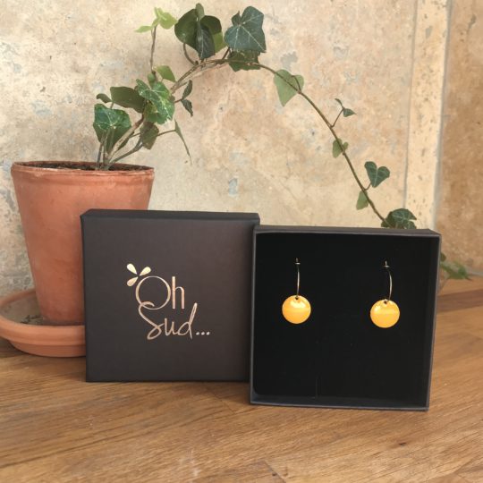 Boucles d oreilles créoles rondes émail les Alpilles jaune coffret