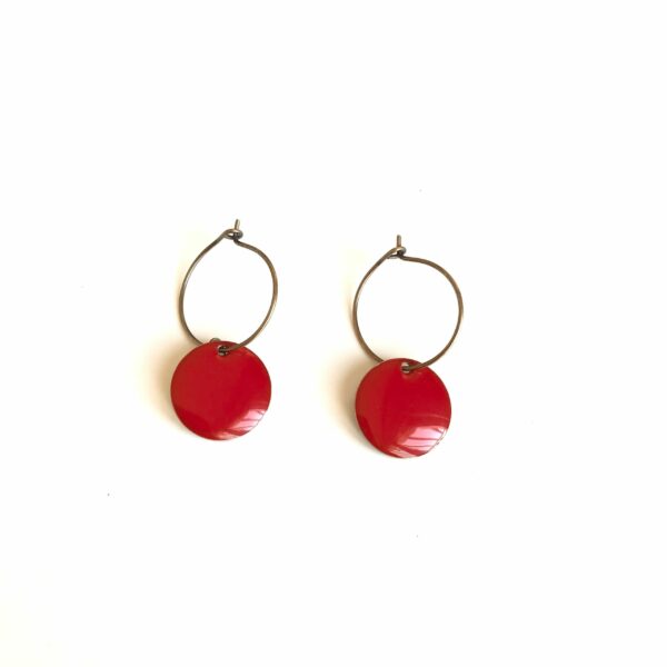 Boucles d'oreilles créoles émail rouge les Alpilles – Image 2