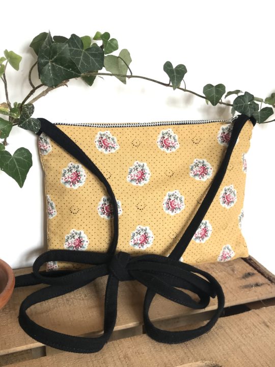 petit sac jaune fleuri