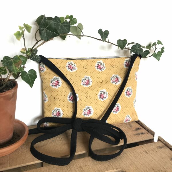 petit sac jaune fleuri