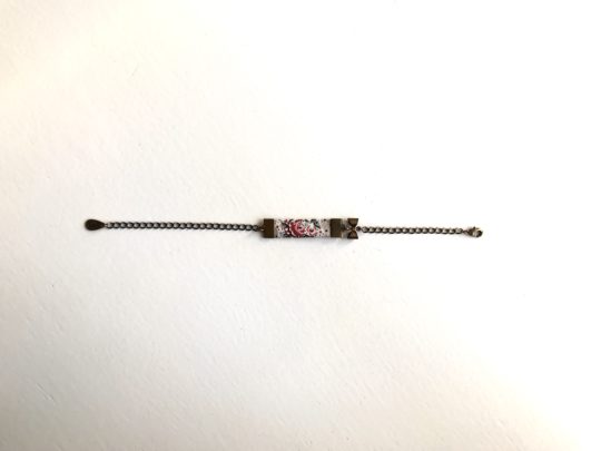 bracelet chaine métal tissu gris fleur