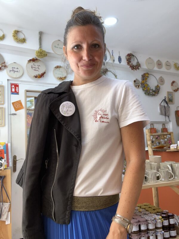 T-shirt blanc brodé Tu me fends le cœur – Image 7