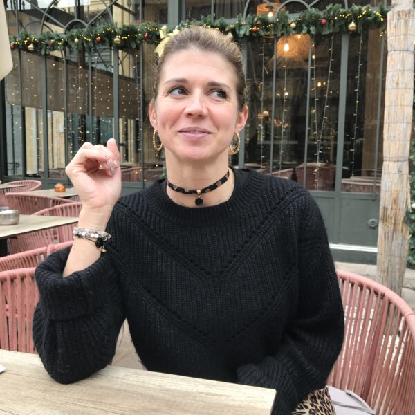 Collier ras de cou noir Pauline